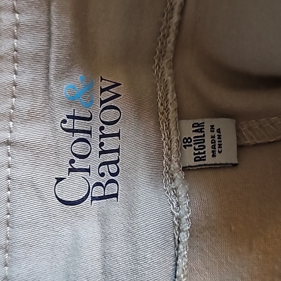 Croft & Barrow 18 Regular The Effortless Stretch Skort - Picture 2 of 3